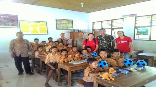 Yayasan anak-anak " The Bali Children Project" Peduli Pengungsi.